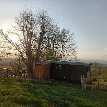Roulotte Champetre A La Ferme